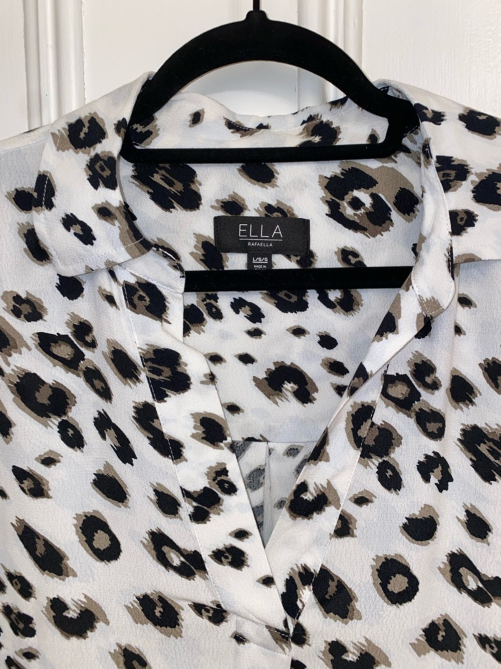 Ella White Leopard Print Long Sleeve Pullover Blouse - Picture 3 of 9